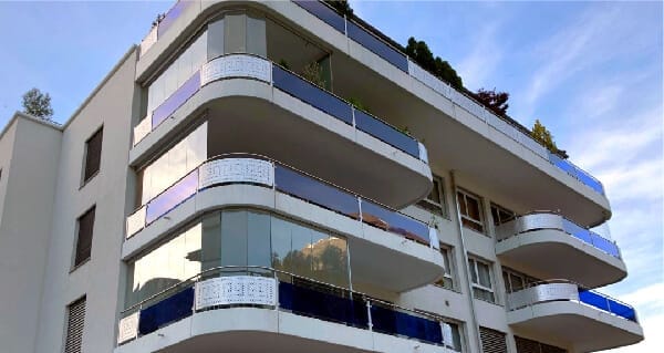 Cam Balkon Kolay Temizlenir Mi?